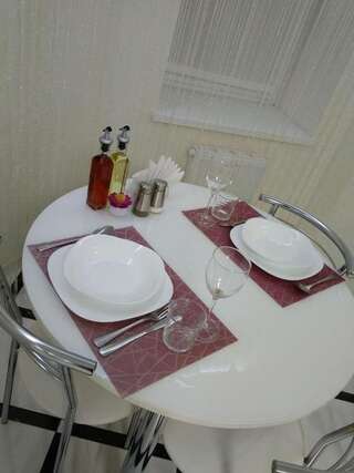 Апартаменты PaulMarieApartments on General Beloborodov Street Витебск Апартаменты-12